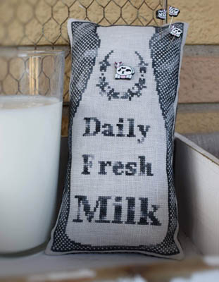 Daily Fresh Milk w/button - Click Image to Close