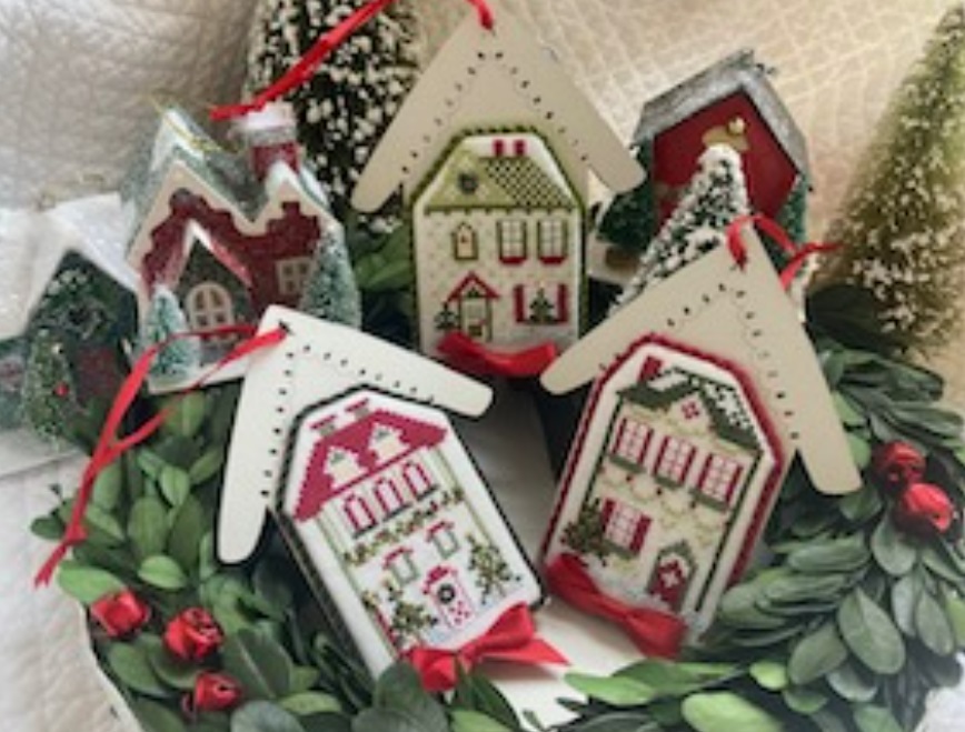 PETITE CHRISTMAS COTTAGES - Click Image to Close