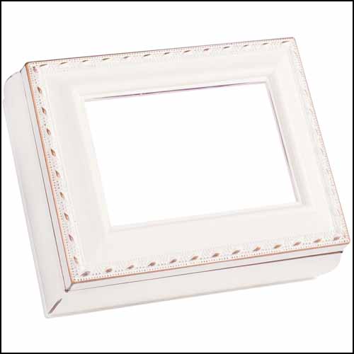 Ivory Rectangular Treasure Box - Click Image to Close