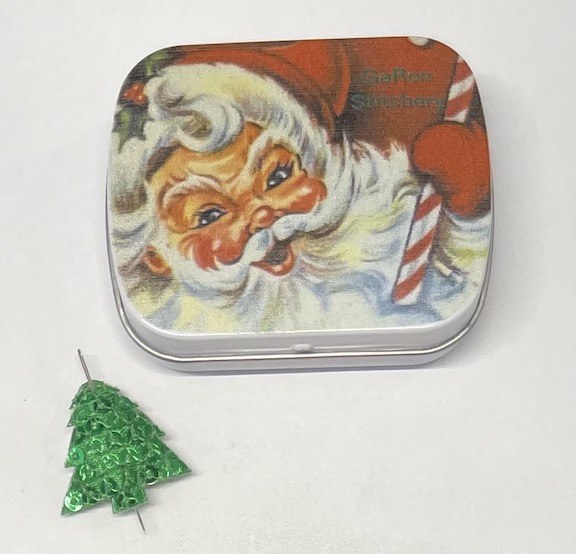 GaRon Santa Needle Tin - Click Image to Close