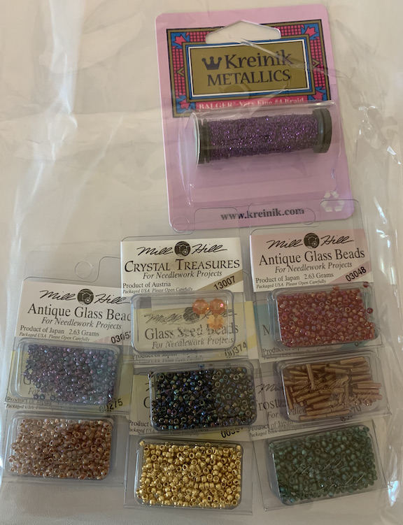 Queen Sari Embellishment Bead pack