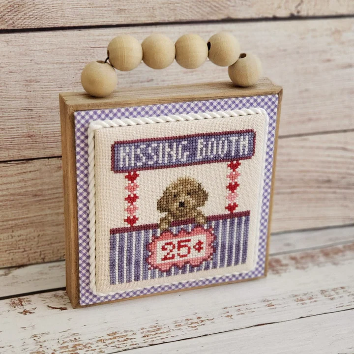 Kissing Booth - Click Image to Close