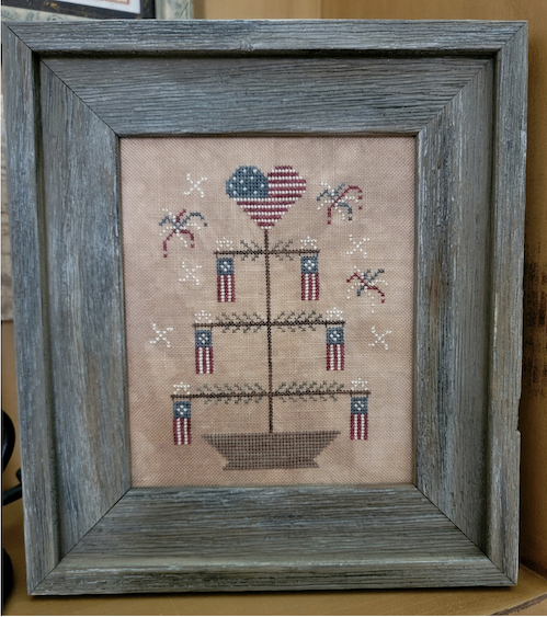 Liberty Feather Tree