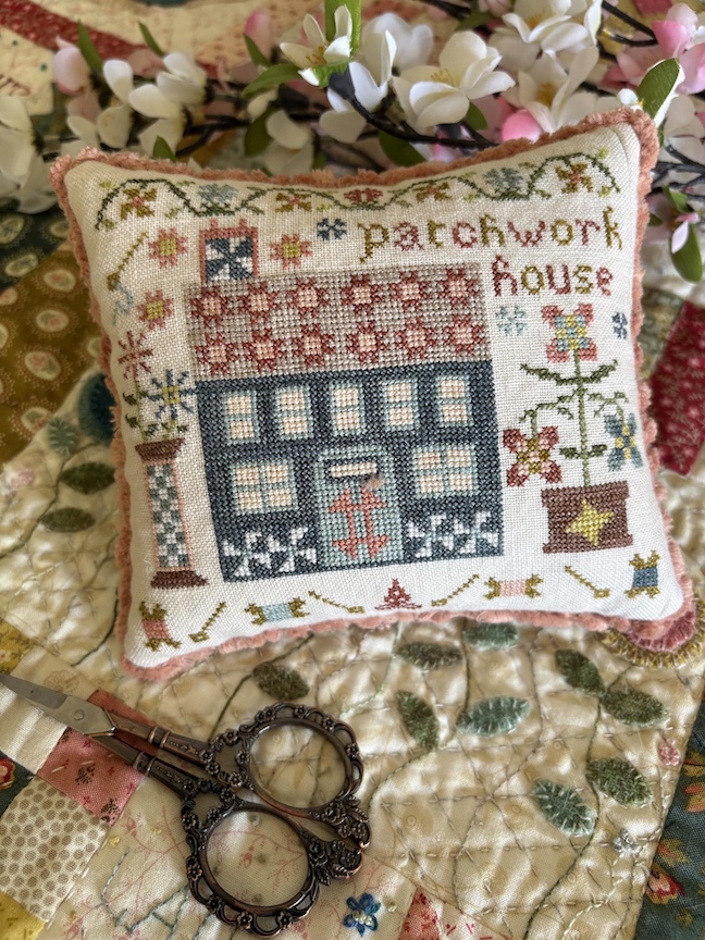 Houses on Stitchery Lane - Patchwork House #5