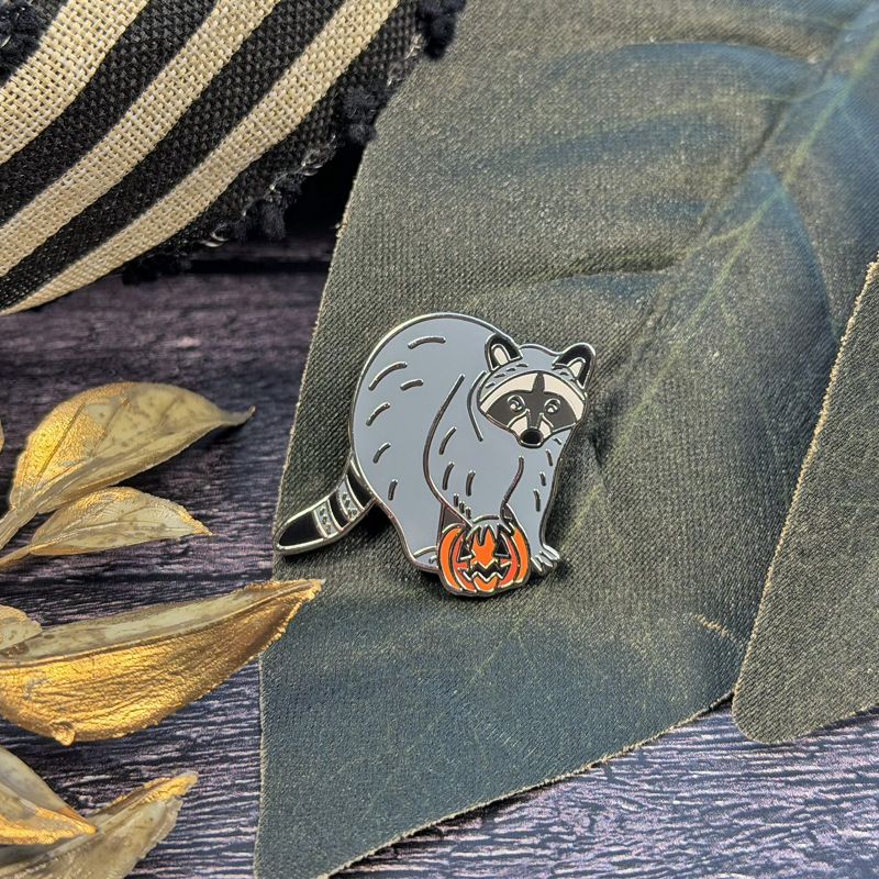 Raccoon Needleminder Raccoon Needleminder
