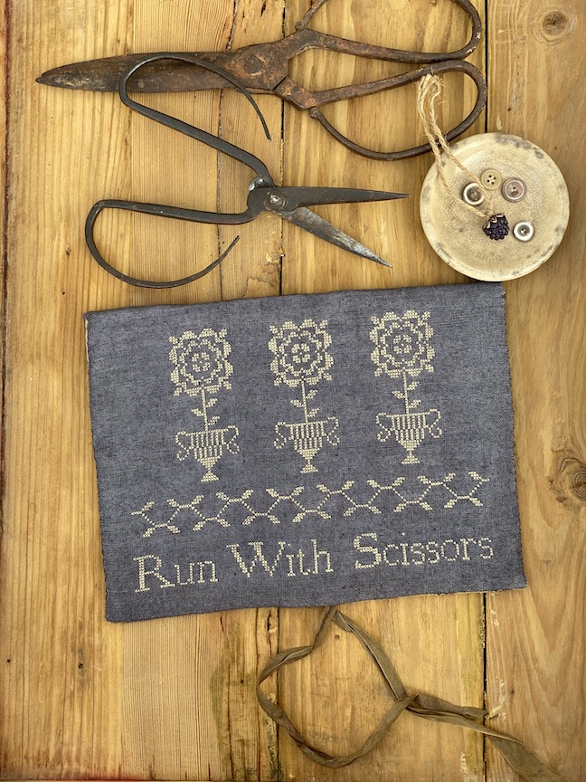 Run With Scissors Sewing Pouch Pattern